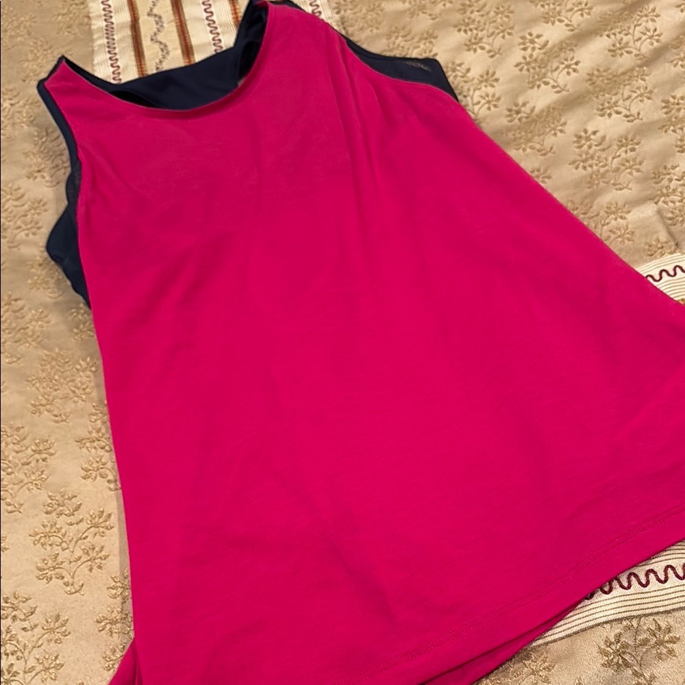 Athleta Red and Black Tank Top, built-in sports bra, great condition, XS